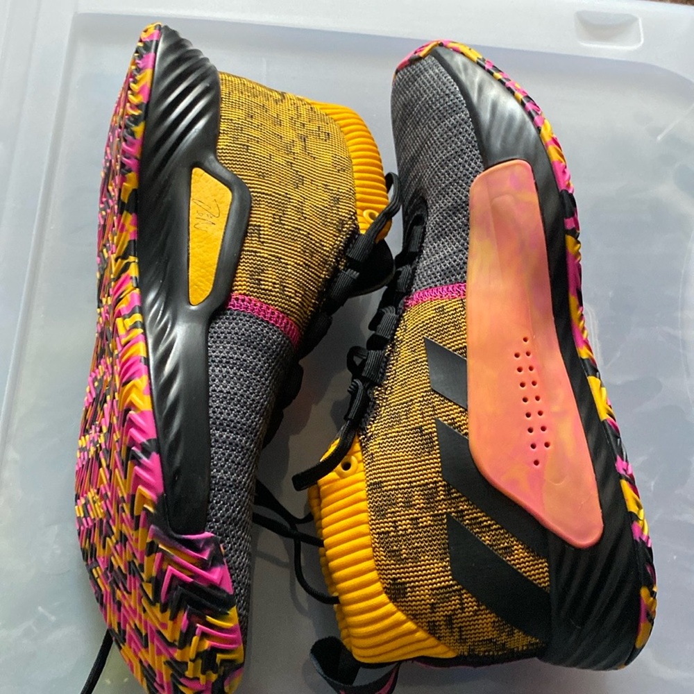 Adidas Dame Lillard 5 Black/Gold/Pink (New)